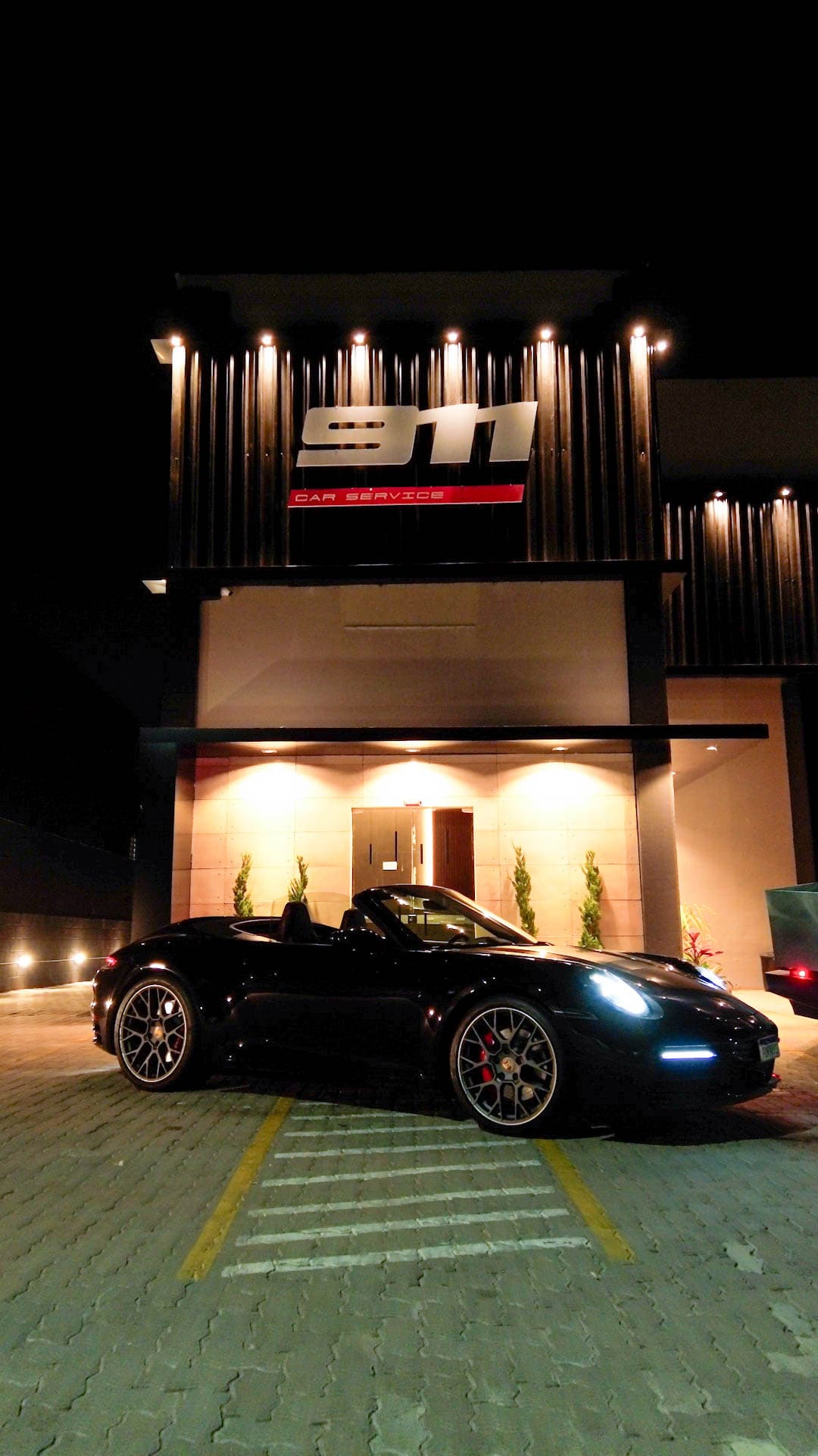 911 Car Service - Fachada